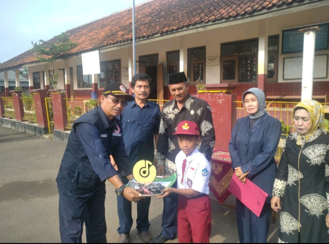 Salah Satu Siswa Terbaik SDN Ciwangi 1 Berhasil Mendapatkan Juara 1 Nembang Pupuh Tingkat Jawa Barat