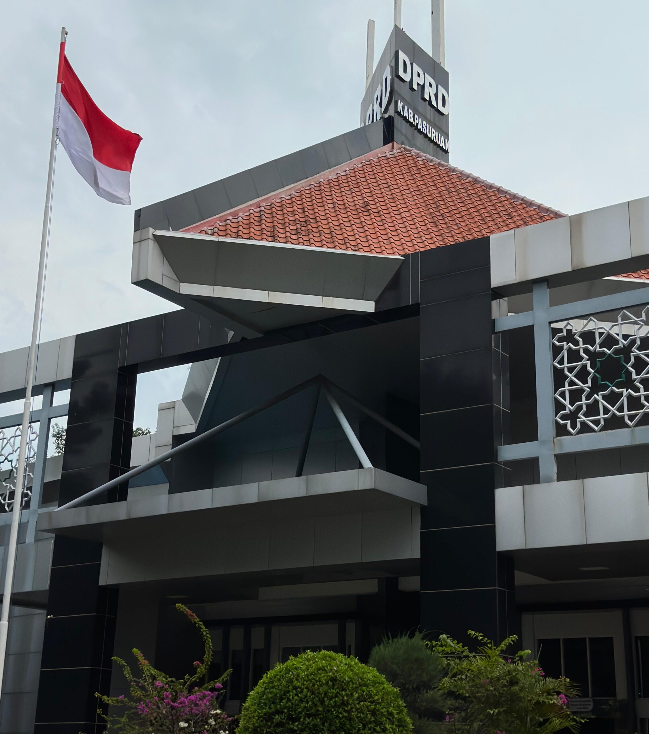 Indeks Kepuasan Masyarakat Dalam Pelayanan DPRD Kab. Pasuruan