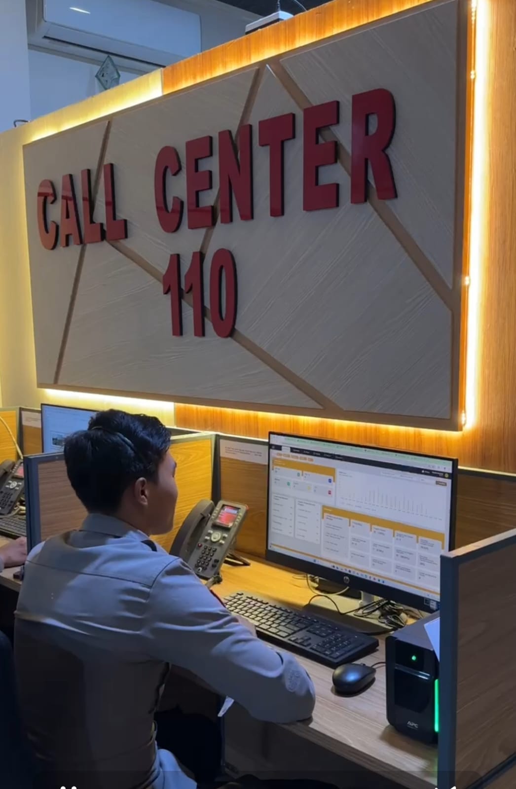 Operator 110 Polresta Cilacap Tetap Siaga Layani Masyarakat di Tengah Suasana Lebaran