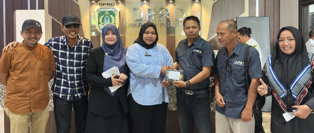 AJPB Lakukan Audensi ke DPRD Kab. Pasuruan Menu MBG di Pasuruan Kwalitas Buruk, DPRD : Guru atau Sekolah Wajib Menolak !!!