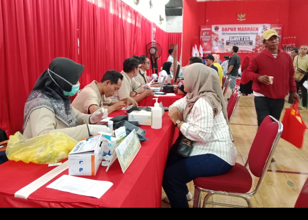 Buka Dapur Marhaen, PDI Perjuangan Cilacap Siapkan Makan Siang Gratis, Cek Kesehatan Gratis Dan Donor Darah