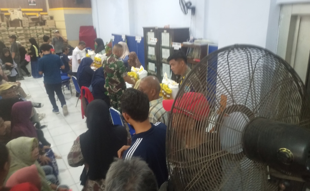 Penyaluran Bantuan Pangan di Kelurahan Hegarsari Berjalan Lancar dan Tertib